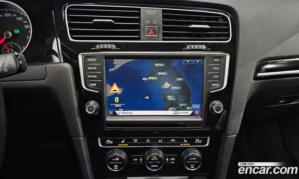 Volkswagen Golf 2016 2.0 Автомат в Москве № 215261, фото 10