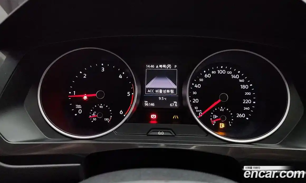 Volkswagen Tiguan 2018 2.0 Автомат в Москве № 215281, фото 16