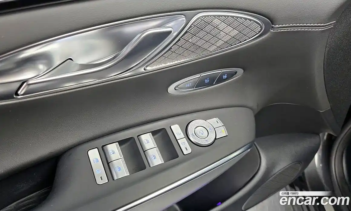 Genesis GV70 2023 2.5 Автомат в Москве № 21586, фото 12