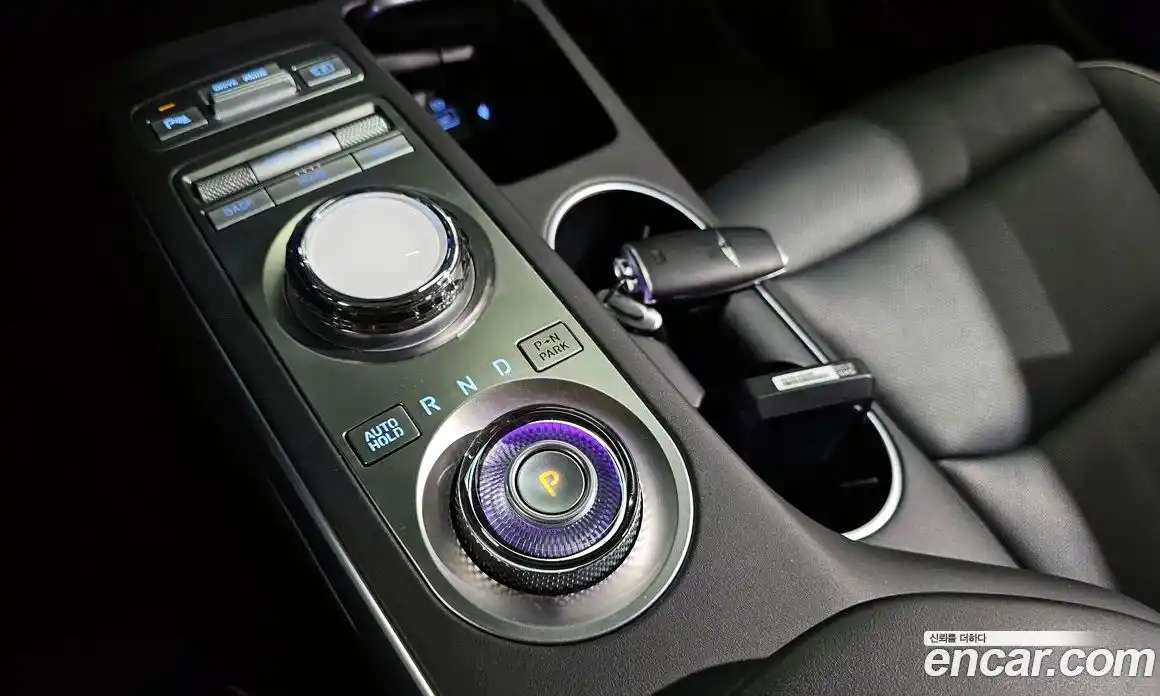 Genesis GV70 2023 2.5 Автомат в Москве № 21586, фото 19