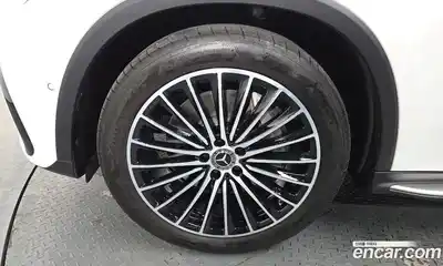 Mercedes-Benz GLC-Class 2025 2.0 Автомат в Москве № 216608, миниатюра 2