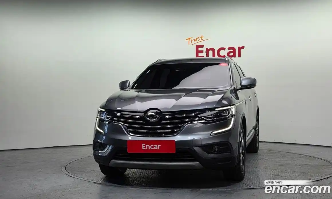 Renault QM6 2017 2.0 Автомат в Москве № 226039, фото 1