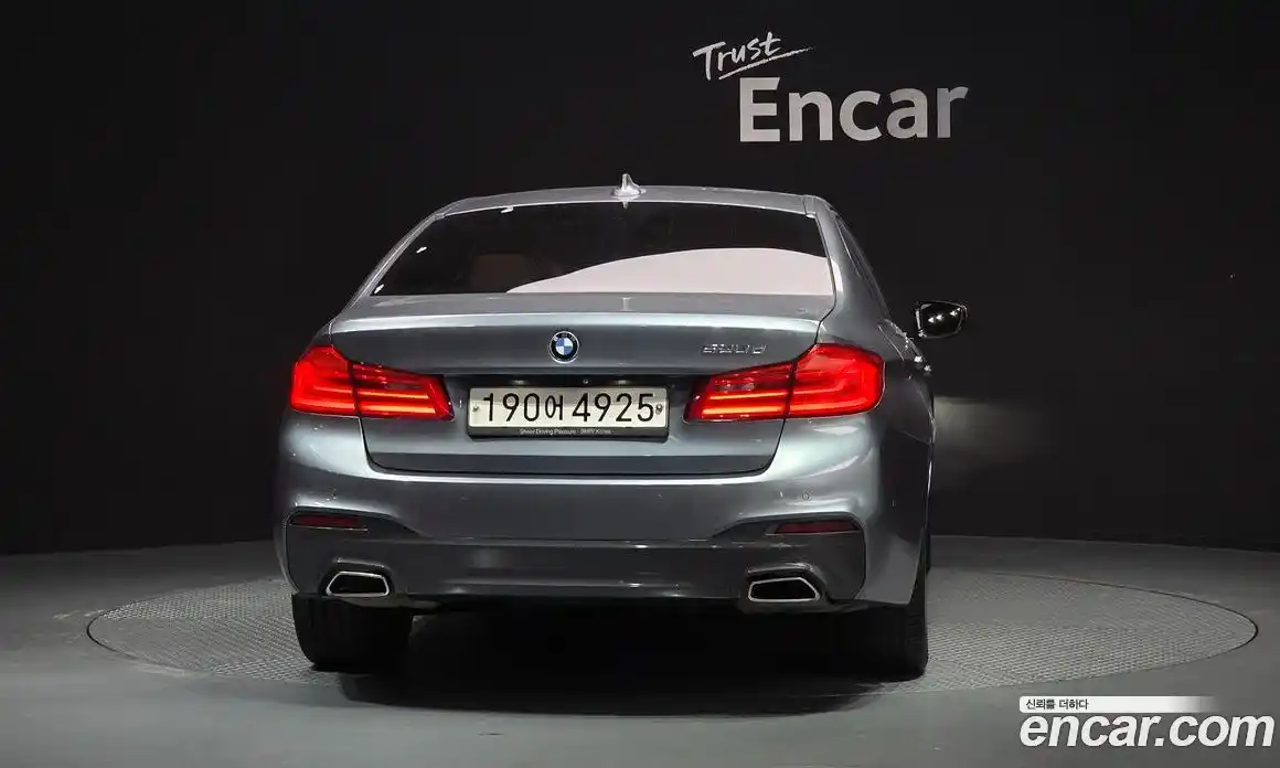 BMW 5-Series 2018 2.0 Автомат в Москве № 229111, фото 1