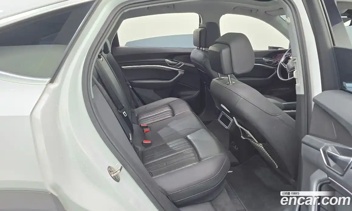 Audi e-tron 2021 0.2 Автомат в Москве № 229791, фото 11