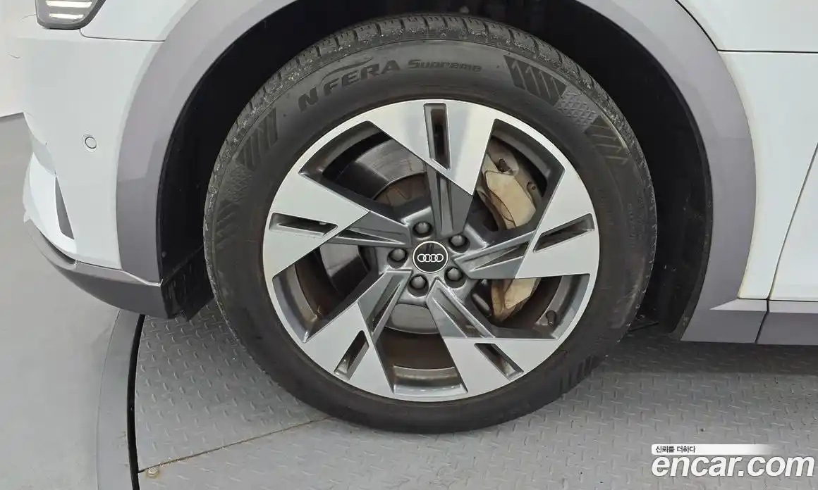 Audi e-tron 2021 0.2 Автомат в Москве № 229791, фото 12