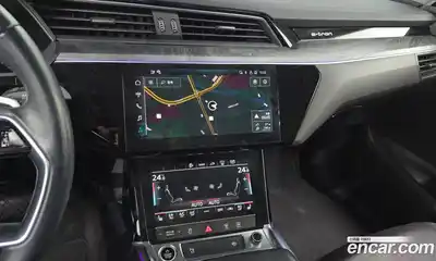 Audi e-tron 2021 0.2 Автомат в Москве № 229791, миниатюра 2