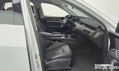 Audi e-tron 2021 0.2 Автомат в Москве № 229791, миниатюра 10