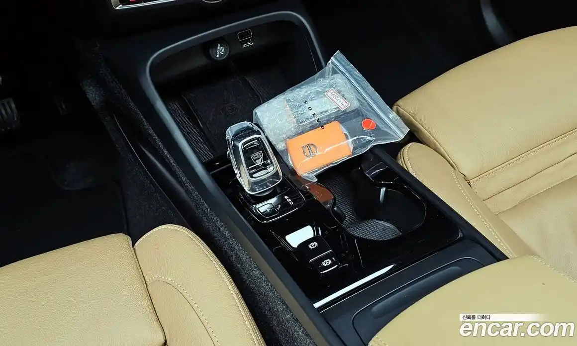 Volvo XC40 2022 2.0 Автомат в Москве № 230375, фото 14