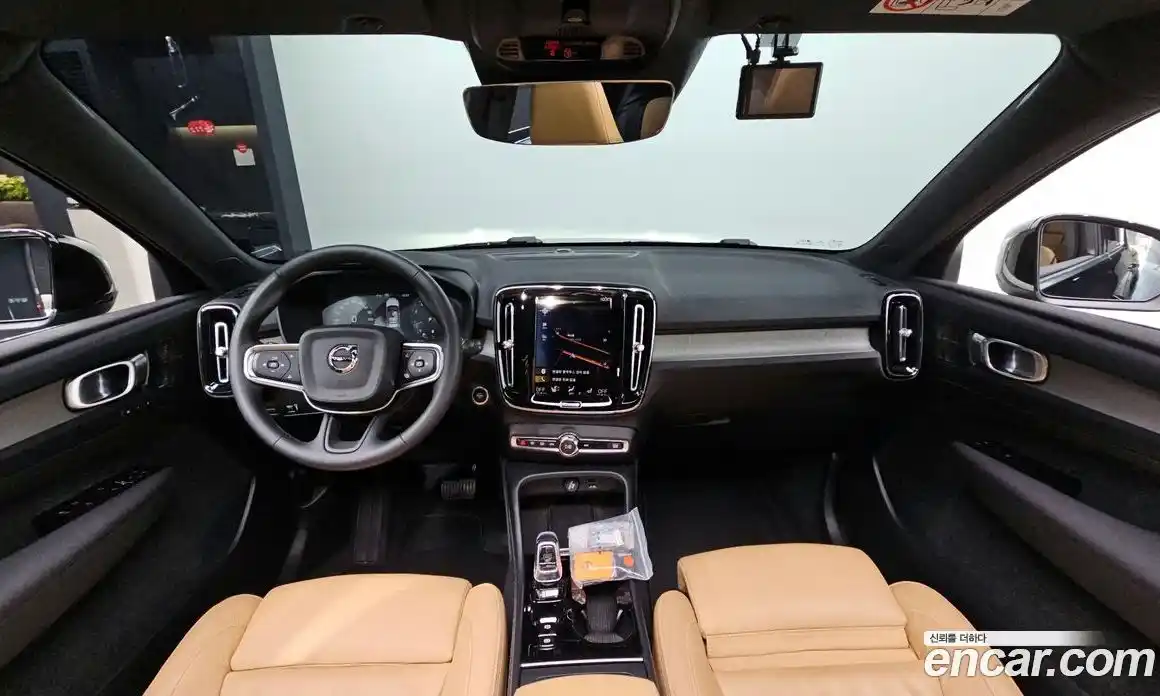 Volvo XC40 2022 2.0 Автомат в Москве № 230375, фото 15