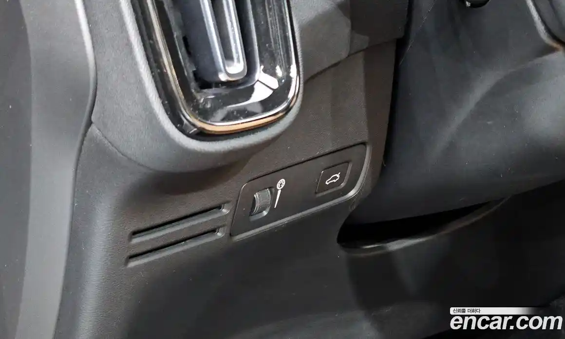 Volvo XC40 2022 2.0 Автомат в Москве № 230375, фото 16