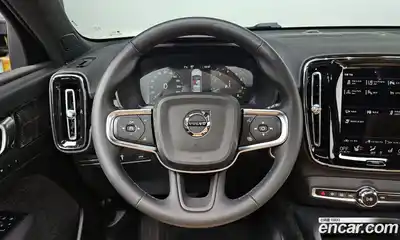 Volvo XC40 2022 2.0 Автомат в Москве № 230375, миниатюра 3