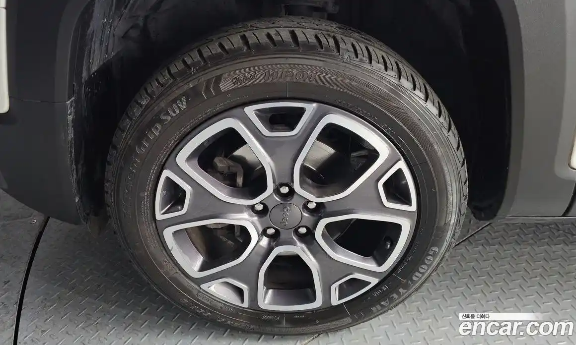 Jeep Renegade 2018 2.0 Автомат в Москве № 232643, фото 16