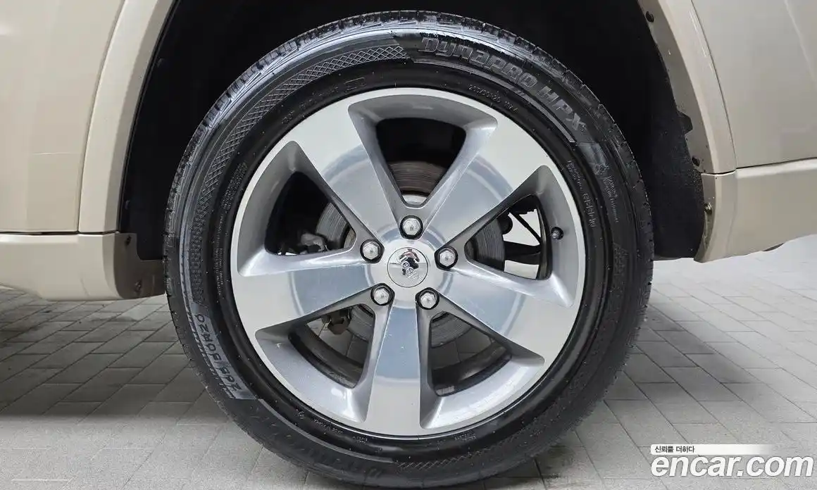 Jeep Cherokee 2014 3.0 Автомат в Москве № 232772, фото 16