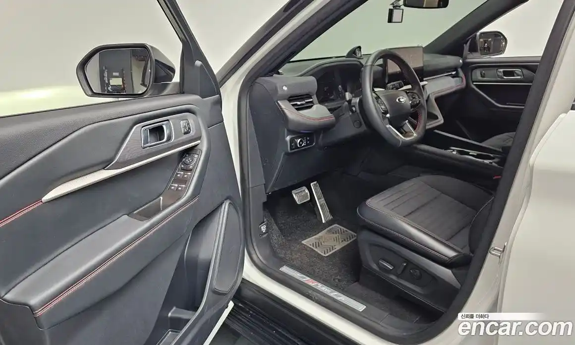 Ford Explorer 2025 2.3 Автомат в Москве № 233016, фото 16