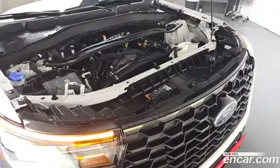 Ford Explorer 2025 2.3 Автомат в Москве № 233016, миниатюра 3