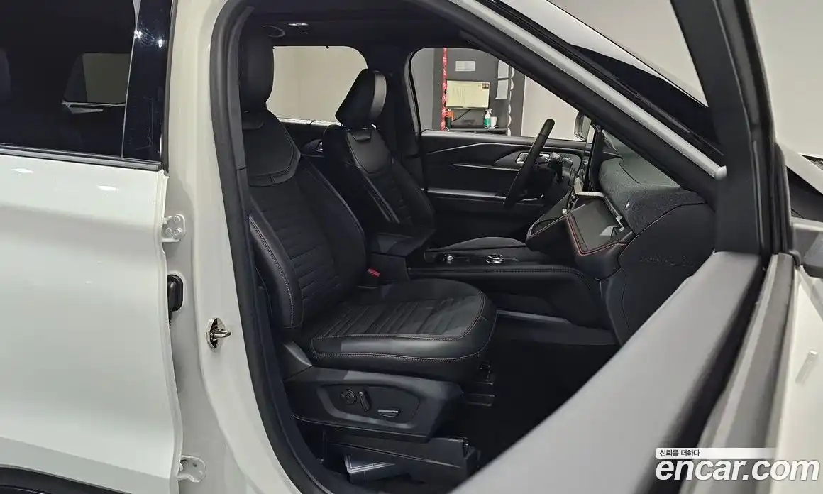 Ford Explorer 2025 2.3 Автомат в Москве № 233016, фото 5