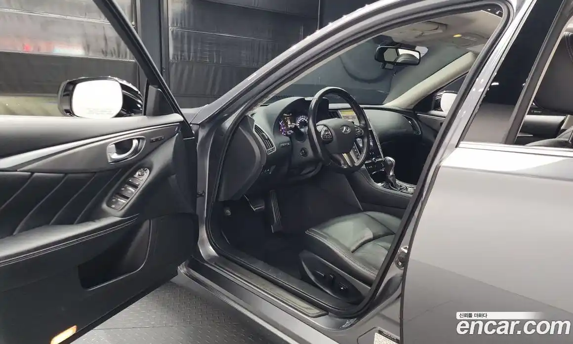 Infiniti Q50 2015 2.1 Автомат в Москве № 245659, фото 6