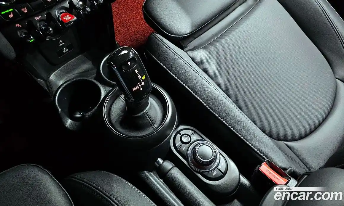 Mini Cooper 2024 1.5 Автомат в Москве № 271863, фото 14