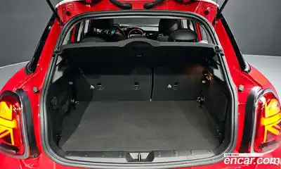 Mini Cooper 2024 1.5 Автомат в Москве № 271863, миниатюра 5