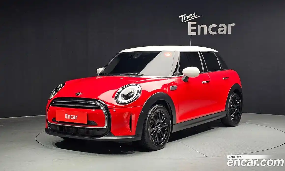 Mini Cooper 2024 1.5 Автомат в Москве № 271863, фото 10