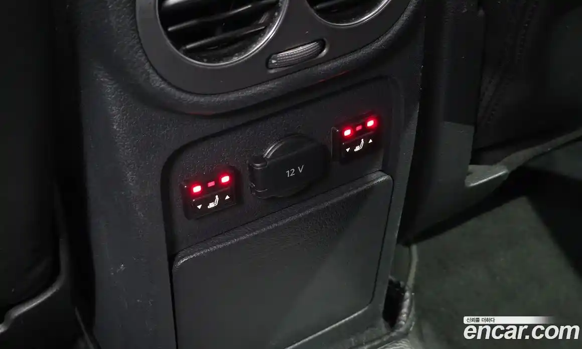 Volkswagen Tiguan 2013 2.0 Автомат в Москве № 277629, фото 12