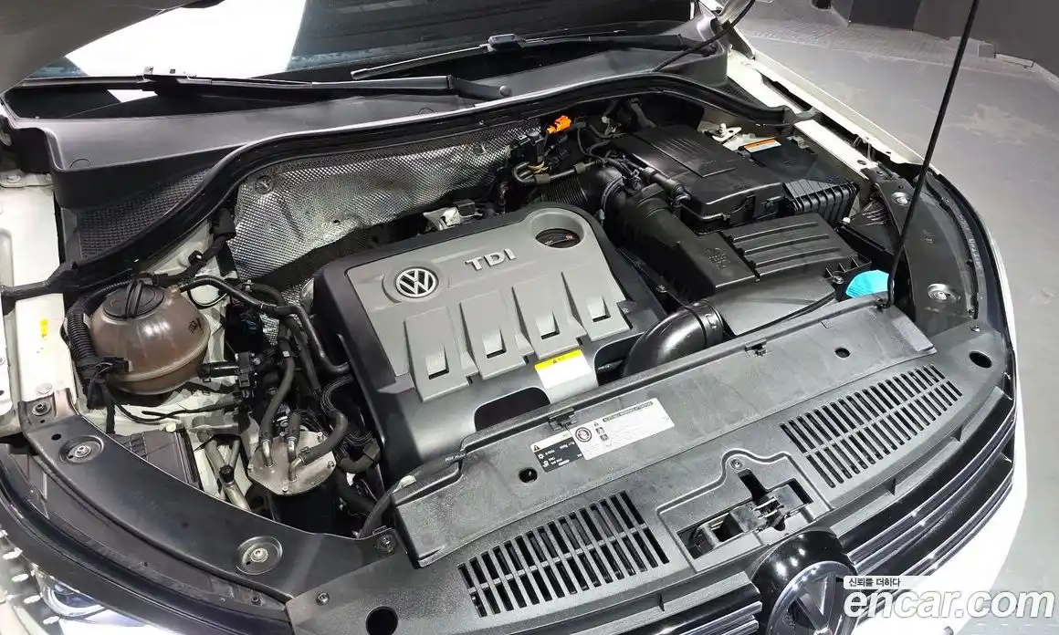 Volkswagen Tiguan 2013 2.0 Автомат в Москве № 277629, фото 15