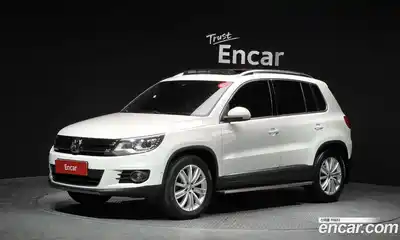 Volkswagen Tiguan 2013 2.0 Автомат в Москве № 277629, миниатюра 4