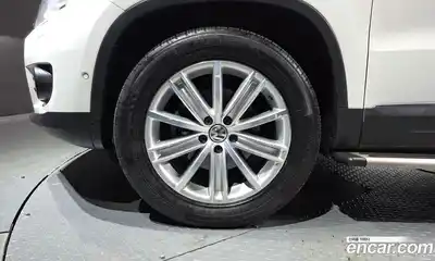 Volkswagen Tiguan 2013 2.0 Автомат в Москве № 277629, миниатюра 5