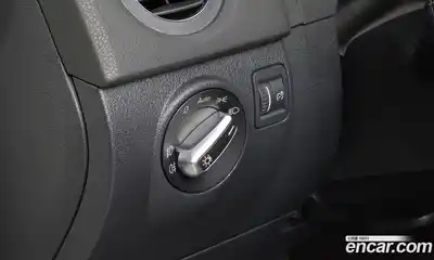 Volkswagen Tiguan 2013 2.0 Автомат в Москве № 277629, миниатюра 6