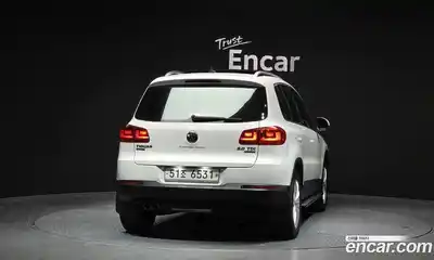Volkswagen Tiguan 2013 2.0 Автомат в Москве № 277629, миниатюра 9