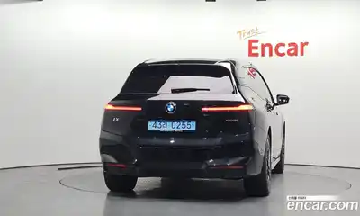 BMW iX 2023 0.3 Автомат в Москве № 280307, миниатюра 4