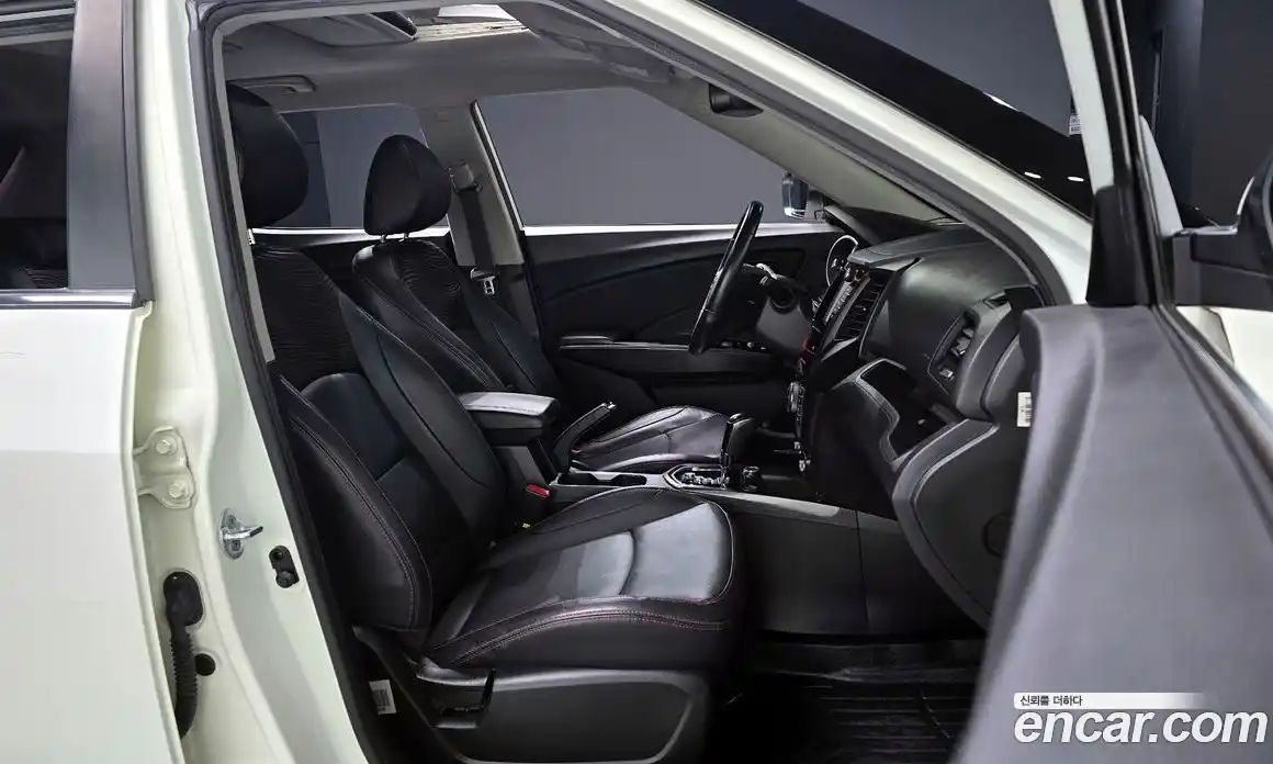 SsangYong TIBOLI 2017 1.6 Автомат в Москве № 28380, фото 4