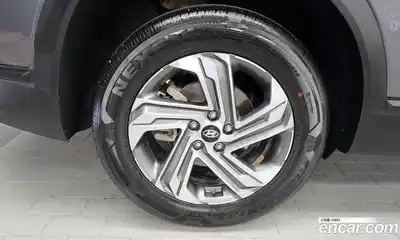 Hyundai Santa Fe 2023 2.2 Автомат в Москве № 2977, миниатюра 2