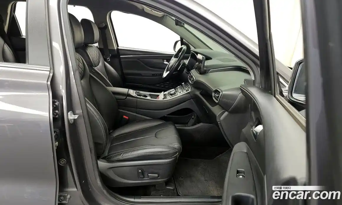 Hyundai Santa Fe 2023 2.2 Автомат в Москве № 2977, фото 10