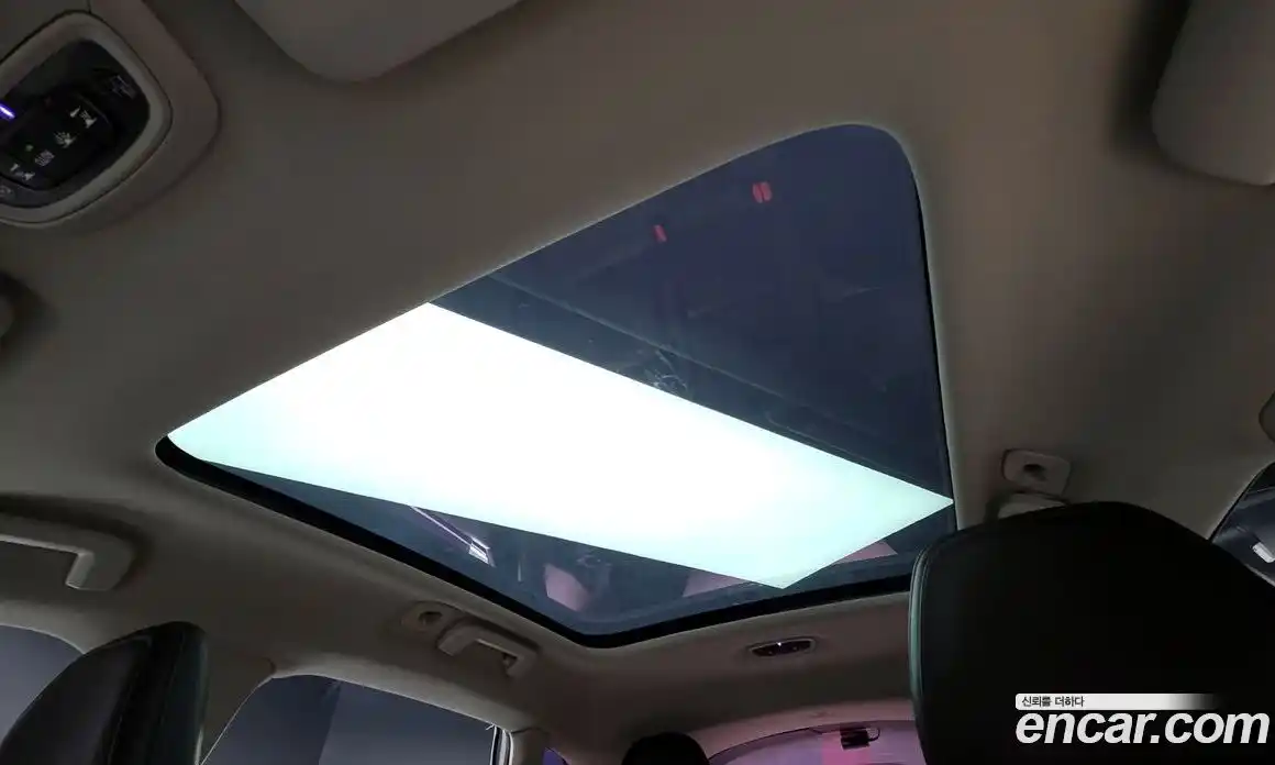 Volvo V40 2015 1.6 Автомат в Москве № 326089, фото 17