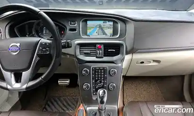 Volvo V40 2015 1.6 Автомат в Москве № 326089, миниатюра 4