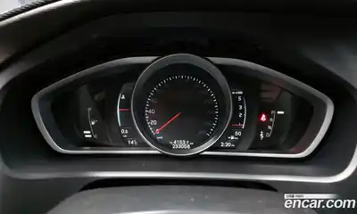 Volvo V40 2015 1.6 Автомат в Москве № 326089, миниатюра 5