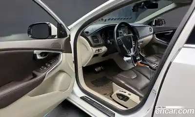 Volvo V40 2015 1.6 Автомат в Москве № 326089, миниатюра 6