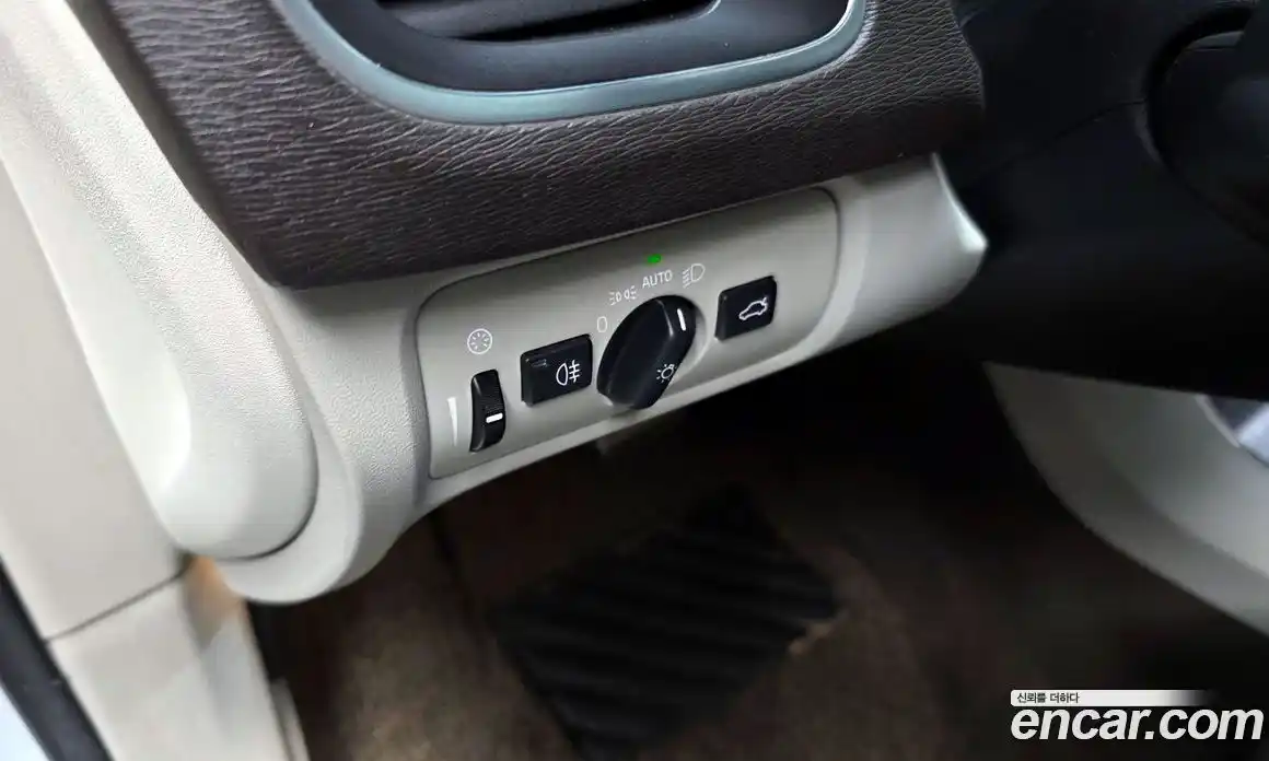 Volvo V40 2015 1.6 Автомат в Москве № 326089, фото 8