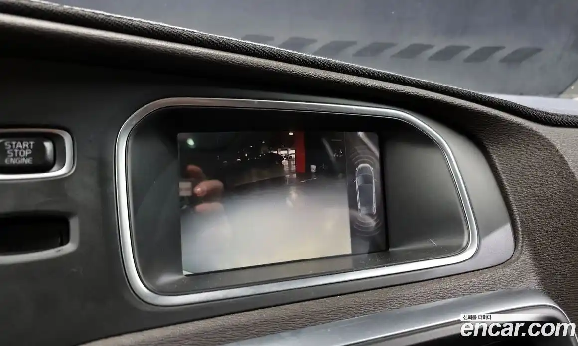 Volvo V40 2015 1.6 Автомат в Москве № 326089, фото 10