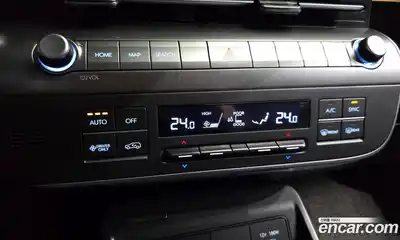 Hyundai Kona 2023 1.6 Автомат в Москве № 330212, миниатюра 2