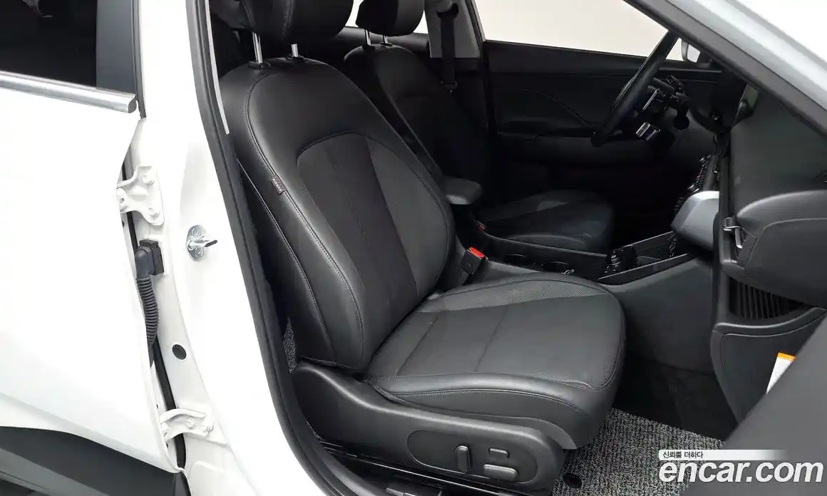 Hyundai Kona 2023 1.6 Автомат в Москве № 330212, фото 5