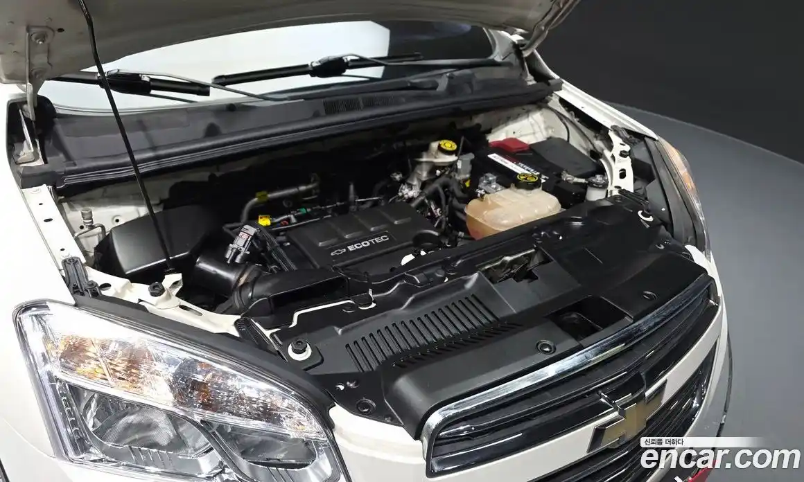 Chevrolet Trax 2016 1.4 Автомат в Москве № 332514, фото 9