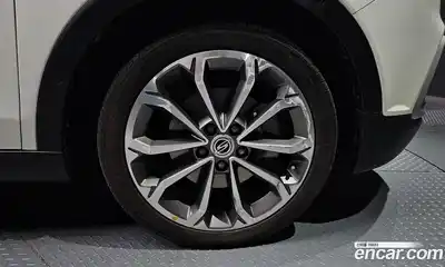 SsangYong TIBOLI 2018 1.6 Автомат в Москве № 34684, миниатюра 2