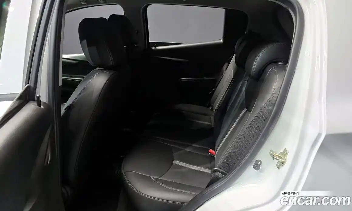 Chevrolet Spark 2019 1.0 Автомат в Москве № 37664, фото 16