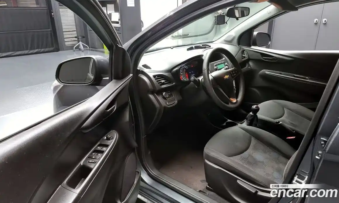 Chevrolet Spark 2017 1.0 Механическая в Москве № 38090, фото 14