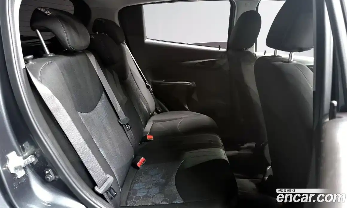 Chevrolet Spark 2017 1.0 Механическая в Москве № 38090, фото 3