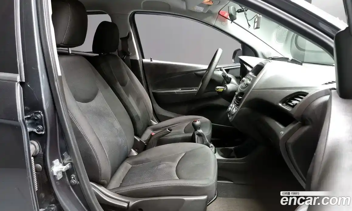 Chevrolet Spark 2017 1.0 Механическая в Москве № 38090, фото 7