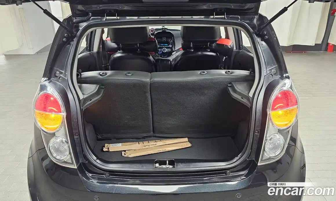 Chevrolet Spark 2012 1.0 Механическая в Москве № 38403, фото 5