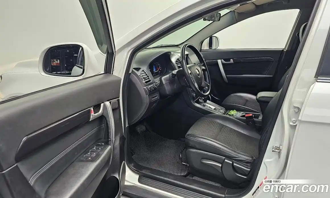 Chevrolet Captiva 2015 2.0 Автомат в Москве № 40063, фото 15